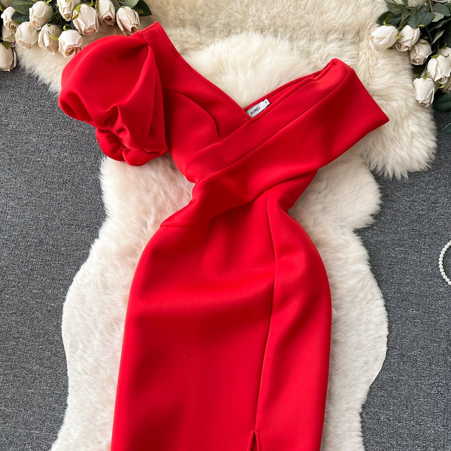 Elegant Red Off-Shoulder Dress – Luxury Slim Fit Evening Dress