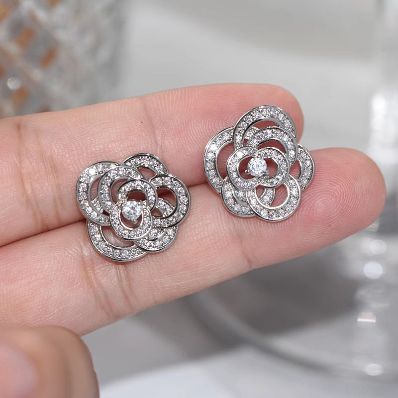 Elegant Camellia Flower Earrings – Luxury Stud Earrings