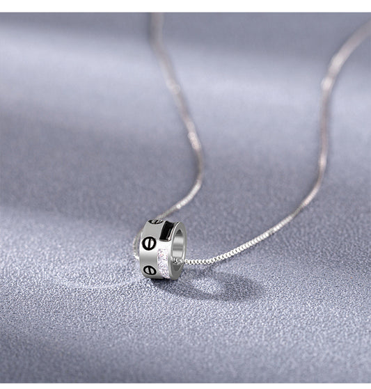 Elegant Crystal Necklace – Minimalist Luxury Jewelry