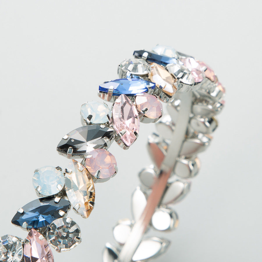 Elegant Crystal Headband – Stylish Women Hair Accessory