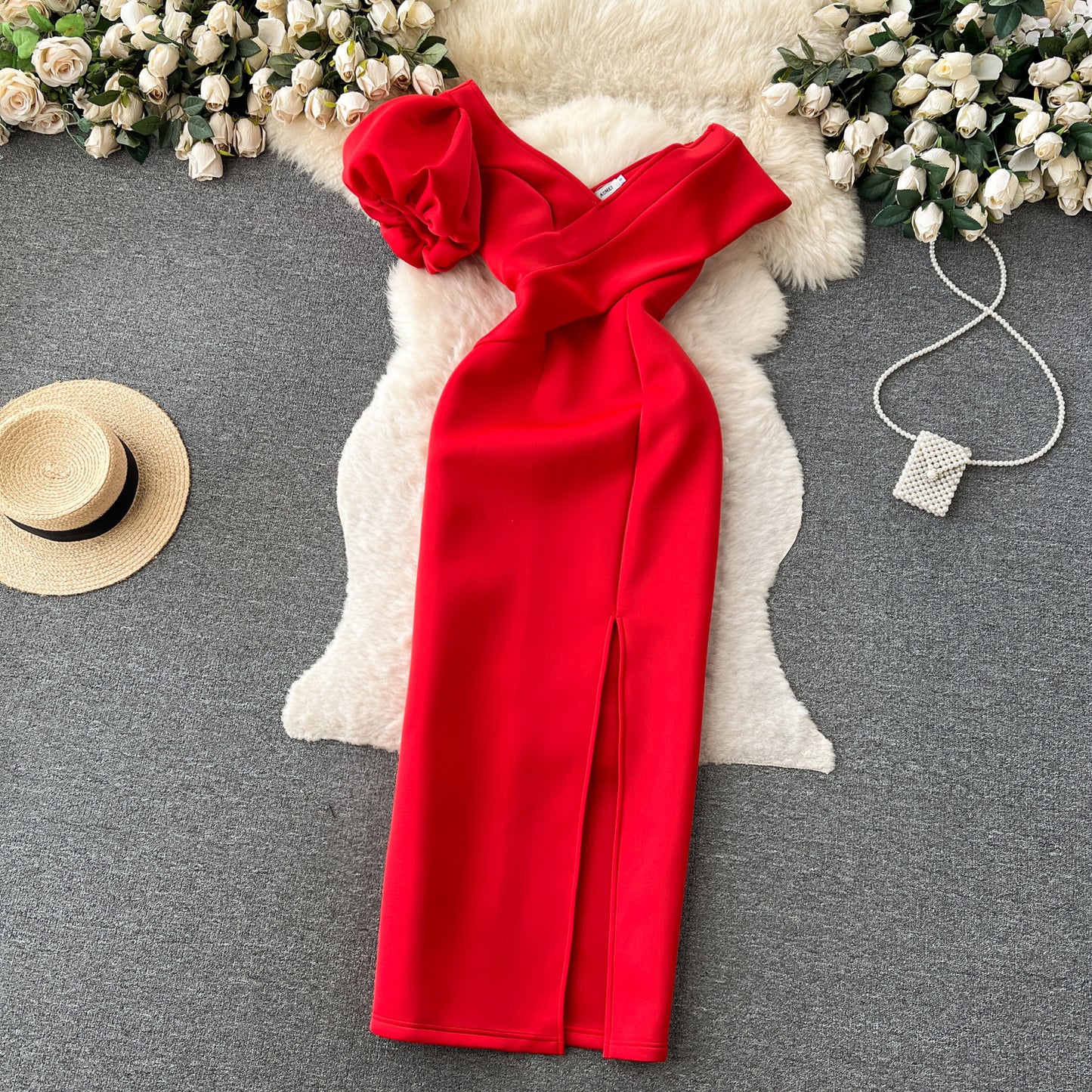 Elegant Red Off-Shoulder Dress – Luxury Slim Fit Evening Dress